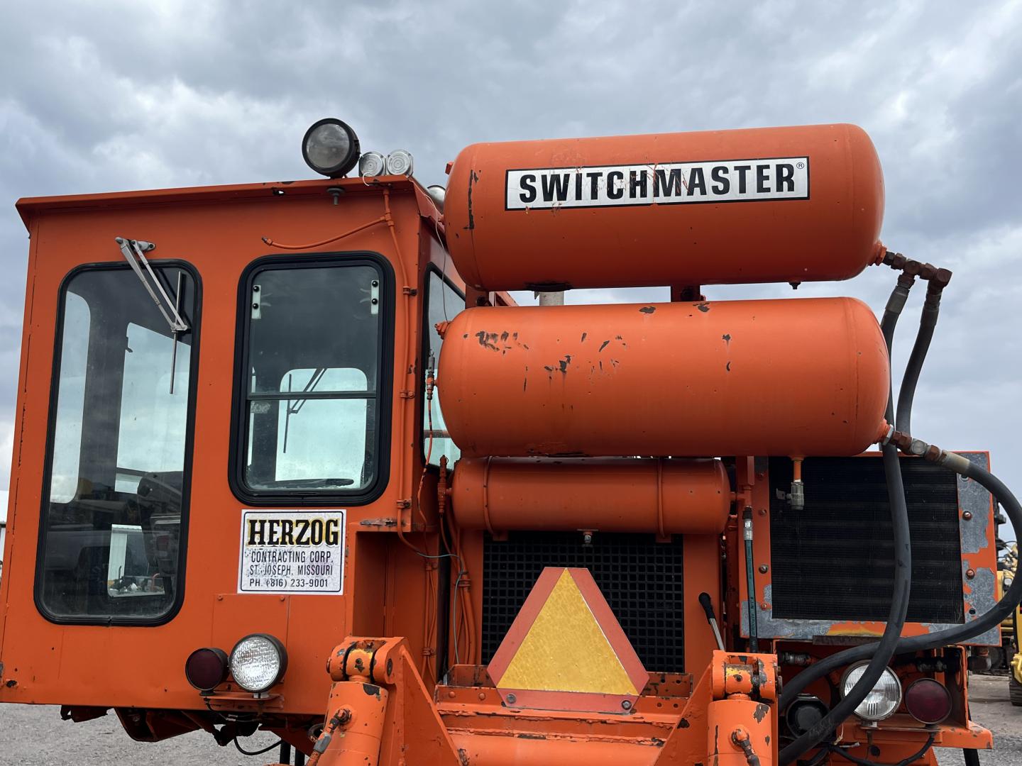 RAILCAR MOVER SWITCHMASTER 10000